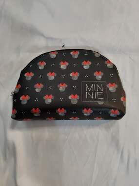 Disney Minnie Mouse X Dani by Danielle Nicole Cosmetics Travel Bag NEW No Tags